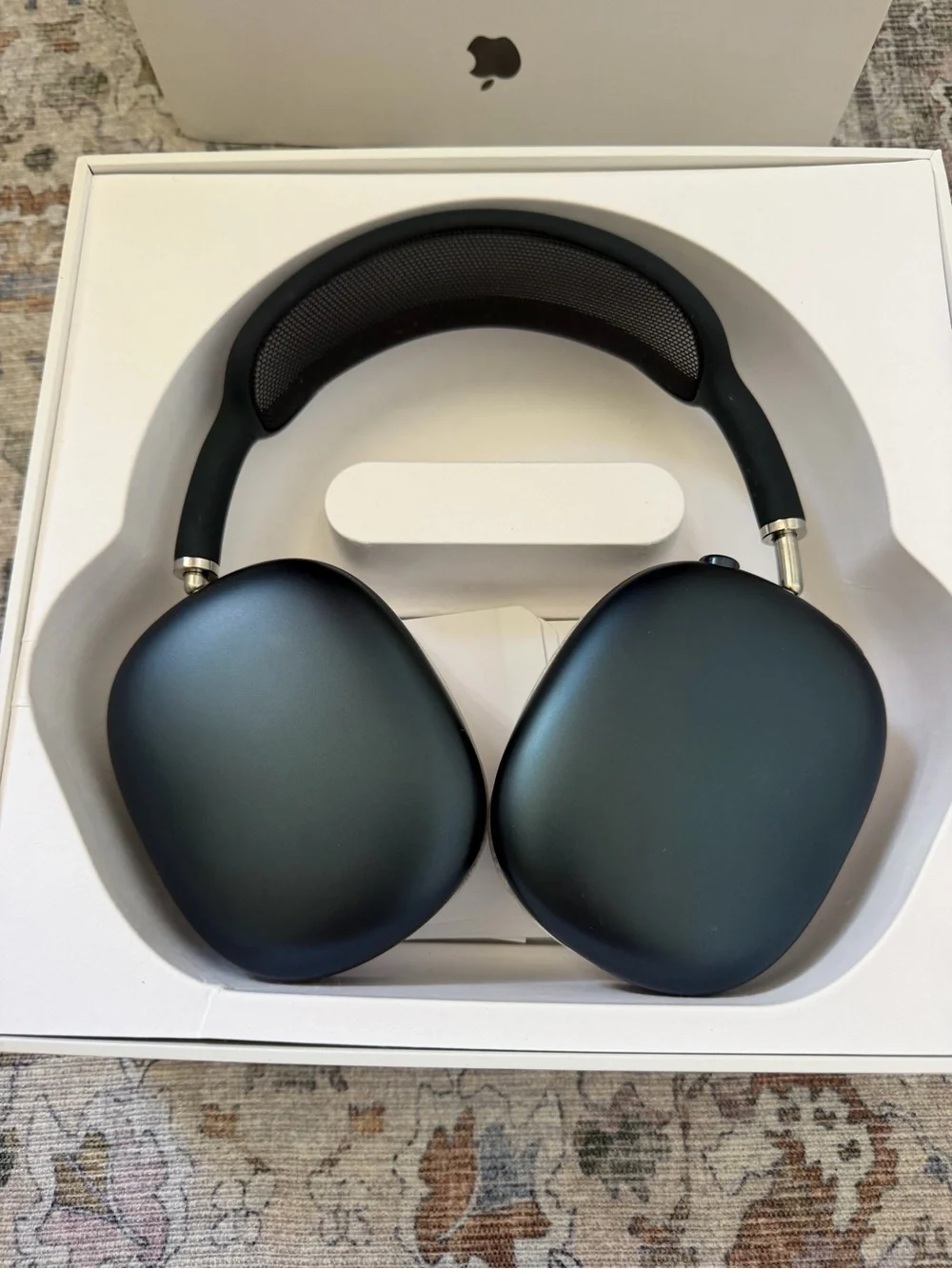 Fake Apple Airpod max black